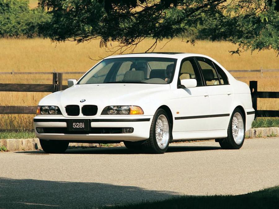  BMW 528i Sedan 1996 года  (US) (фото 2 из 2)